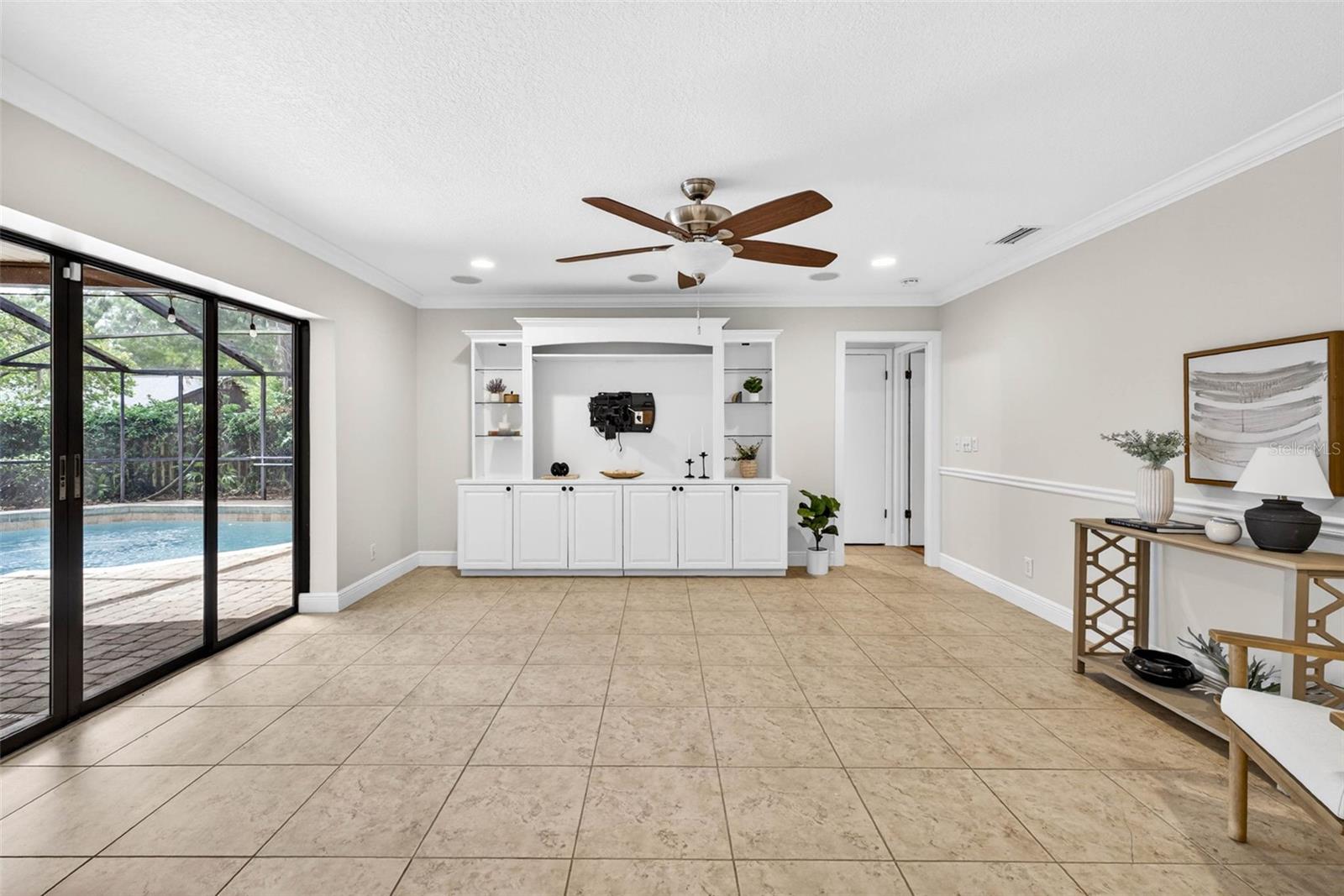 TEMPLE TERRACE ESTATES REP - Residential