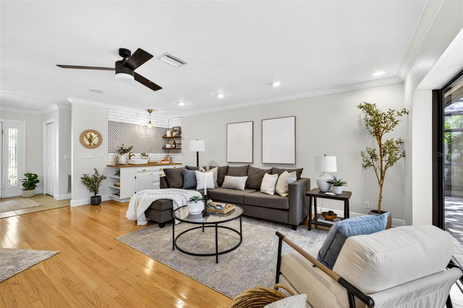 TEMPLE TERRACE ESTATES REP - Residential