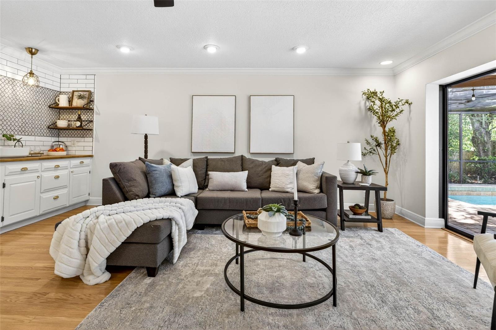 TEMPLE TERRACE ESTATES REP - Residential