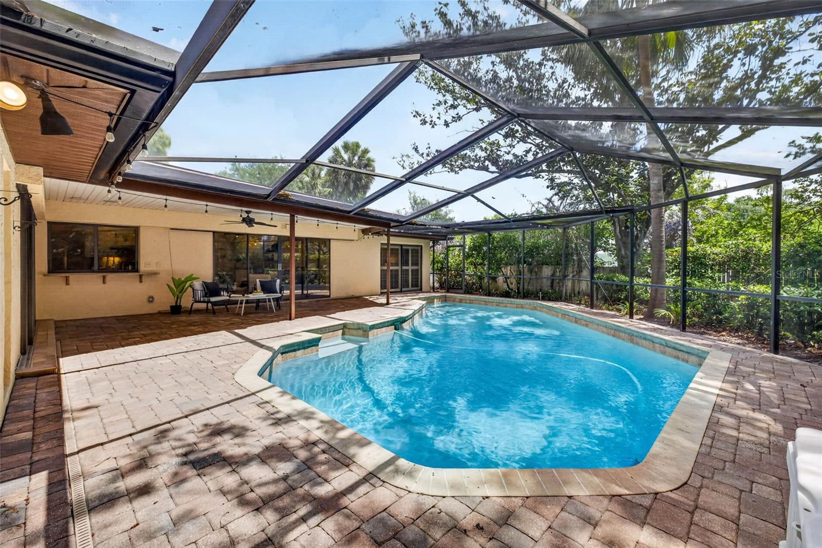 TEMPLE TERRACE ESTATES REP - Residential