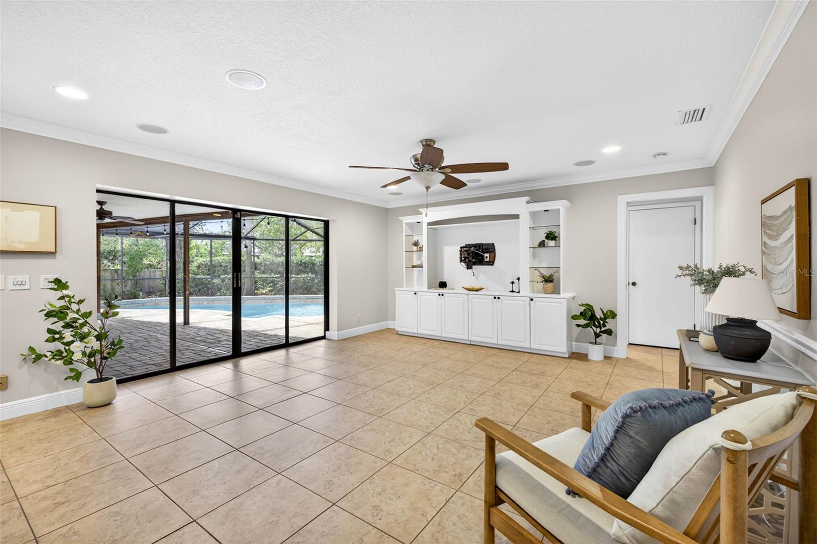 TEMPLE TERRACE ESTATES REP - Residential