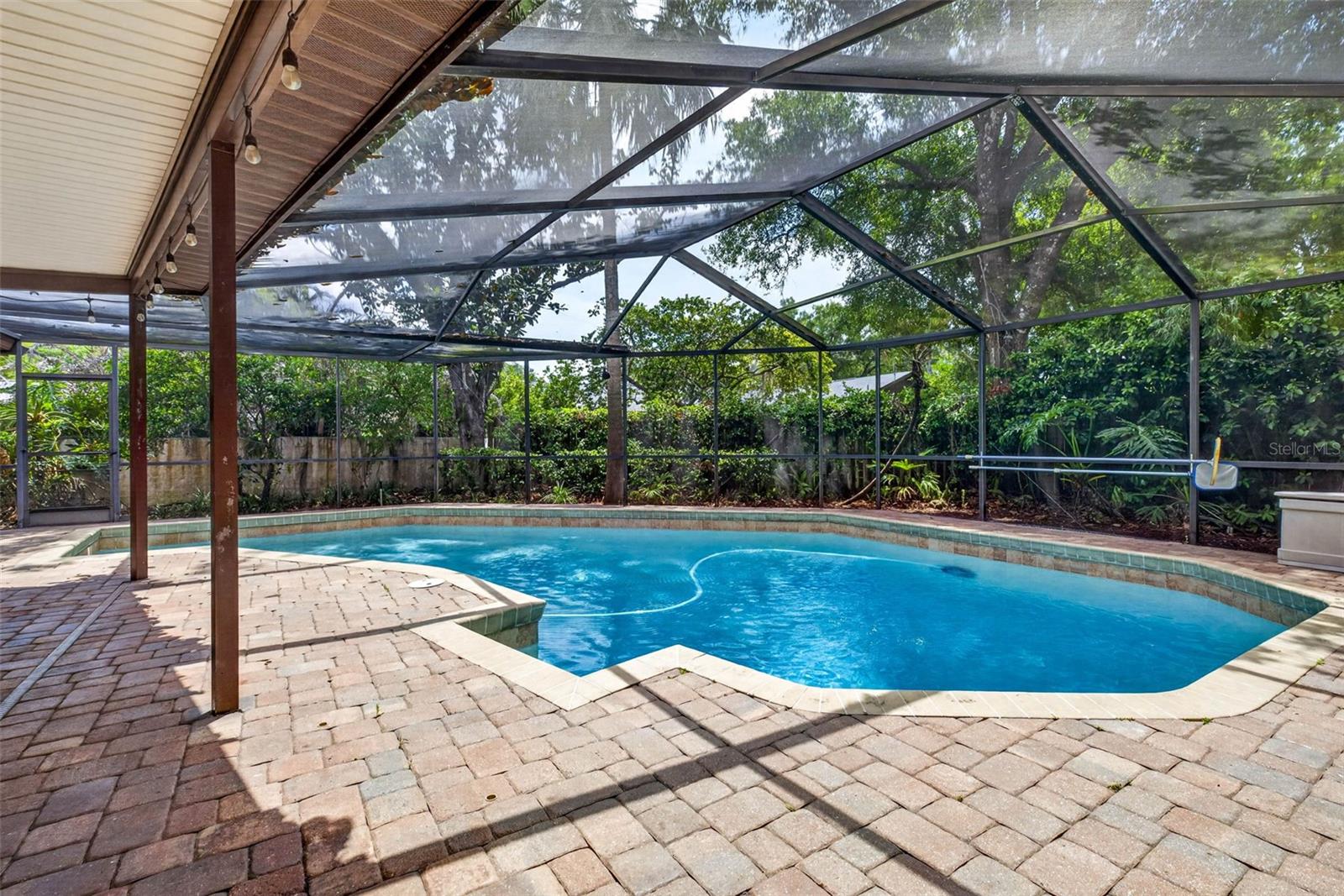 TEMPLE TERRACE ESTATES REP - Residential