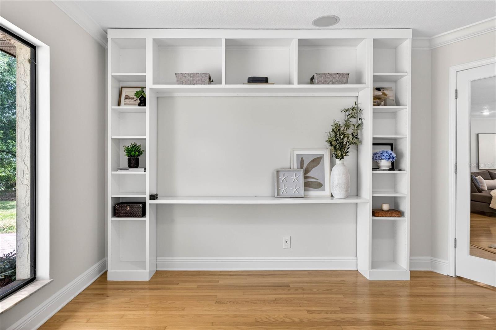 TEMPLE TERRACE ESTATES REP - Residential