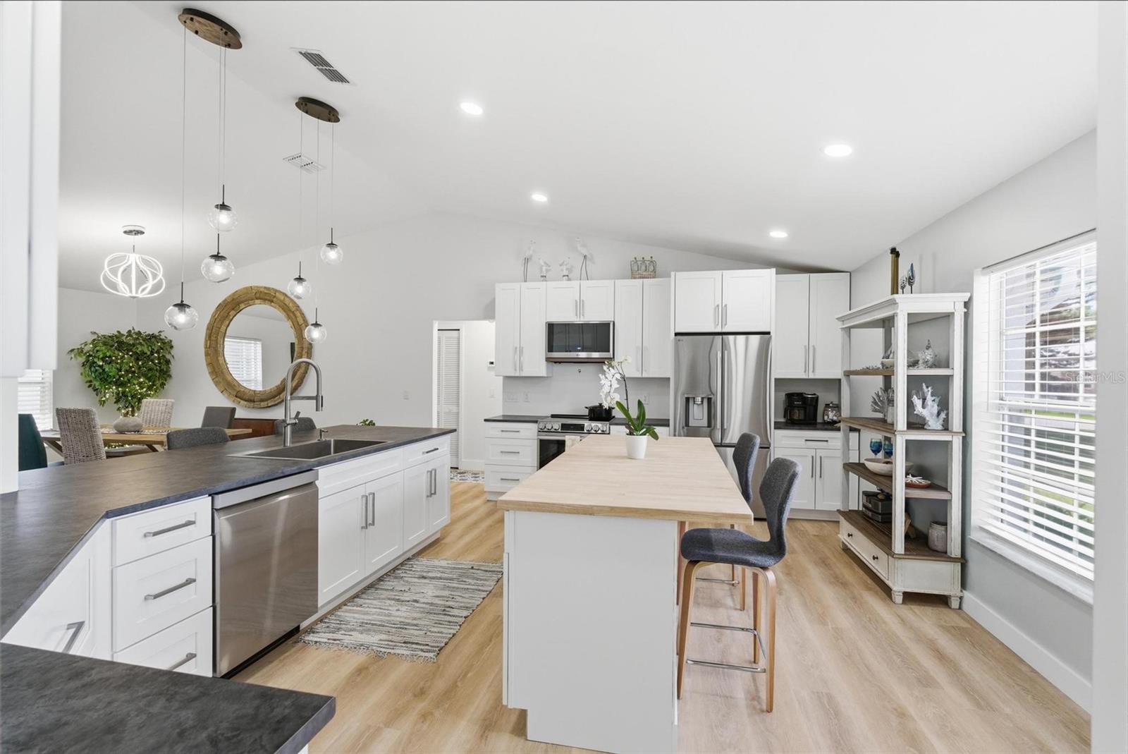 WOODLAKE - Residential