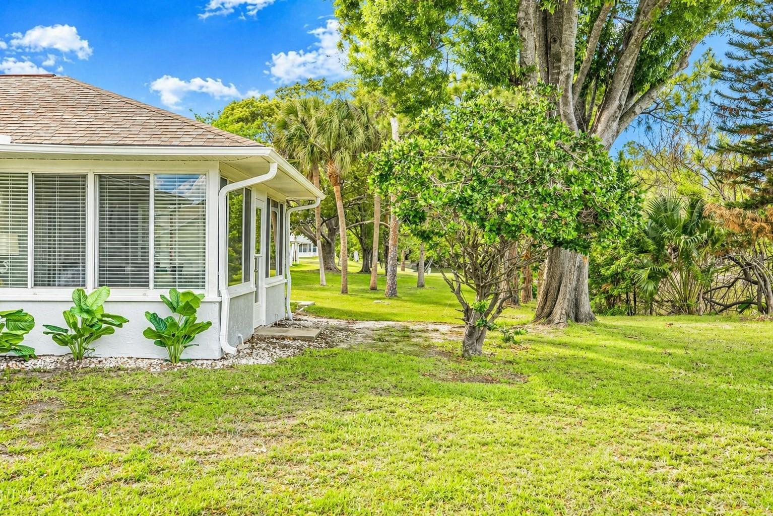 WOODLAKE - Residential