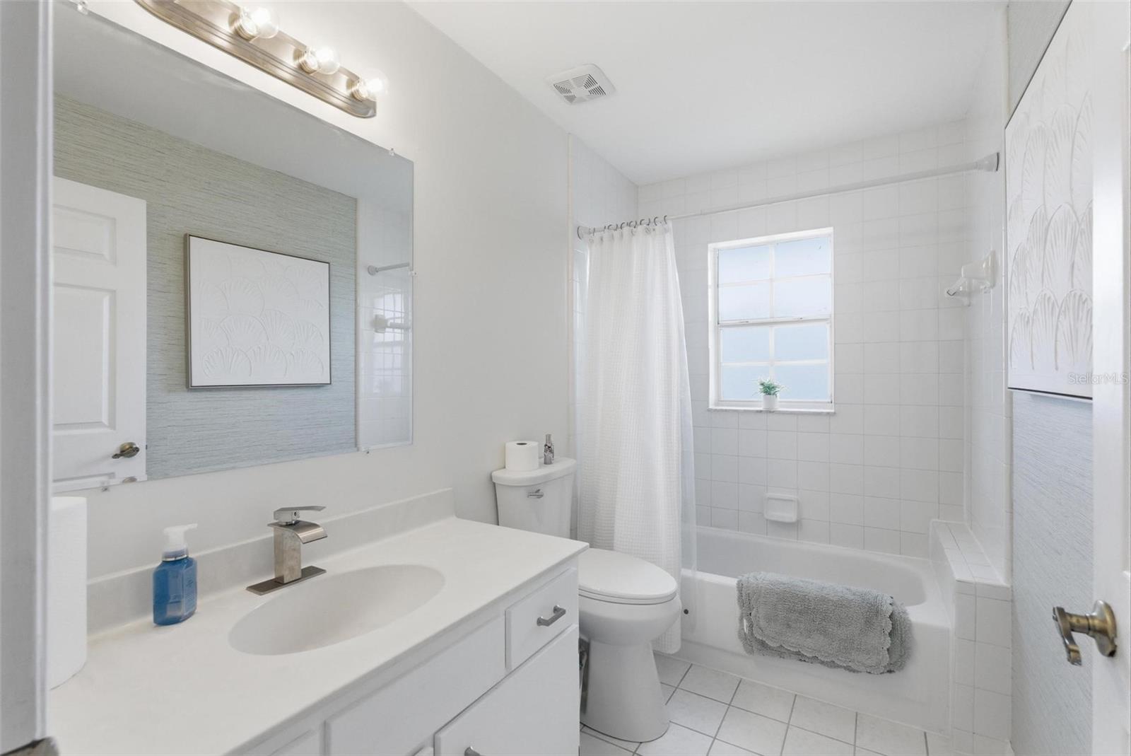 WOODLAKE - Residential