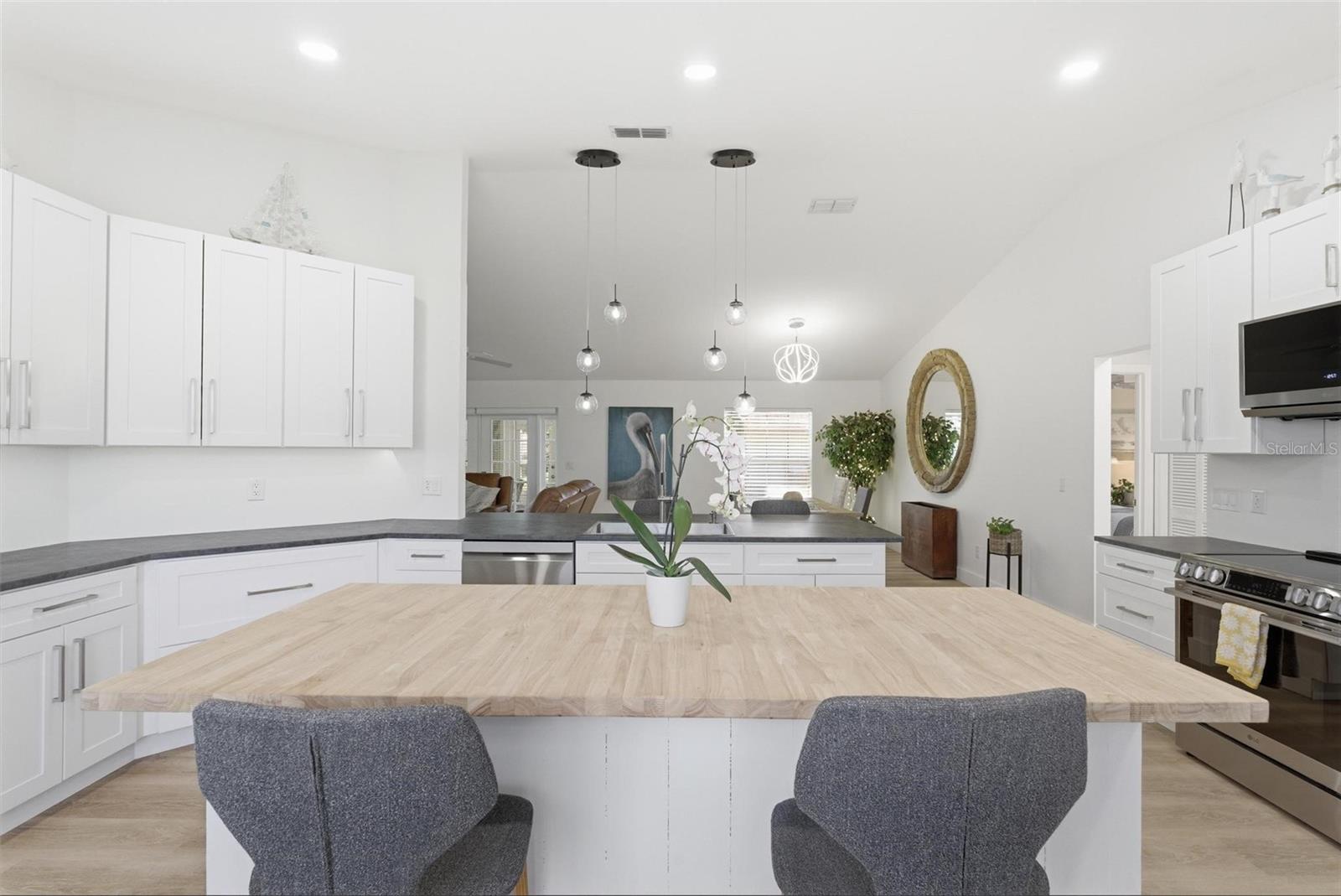 WOODLAKE - Residential