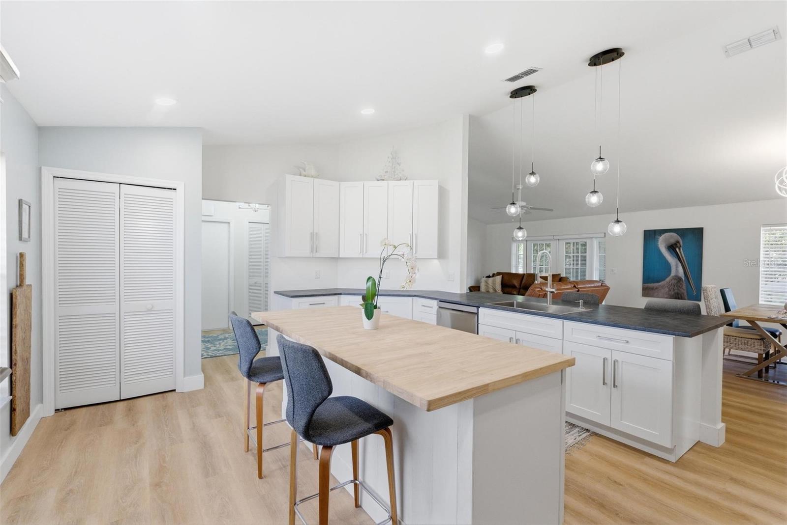 WOODLAKE - Residential