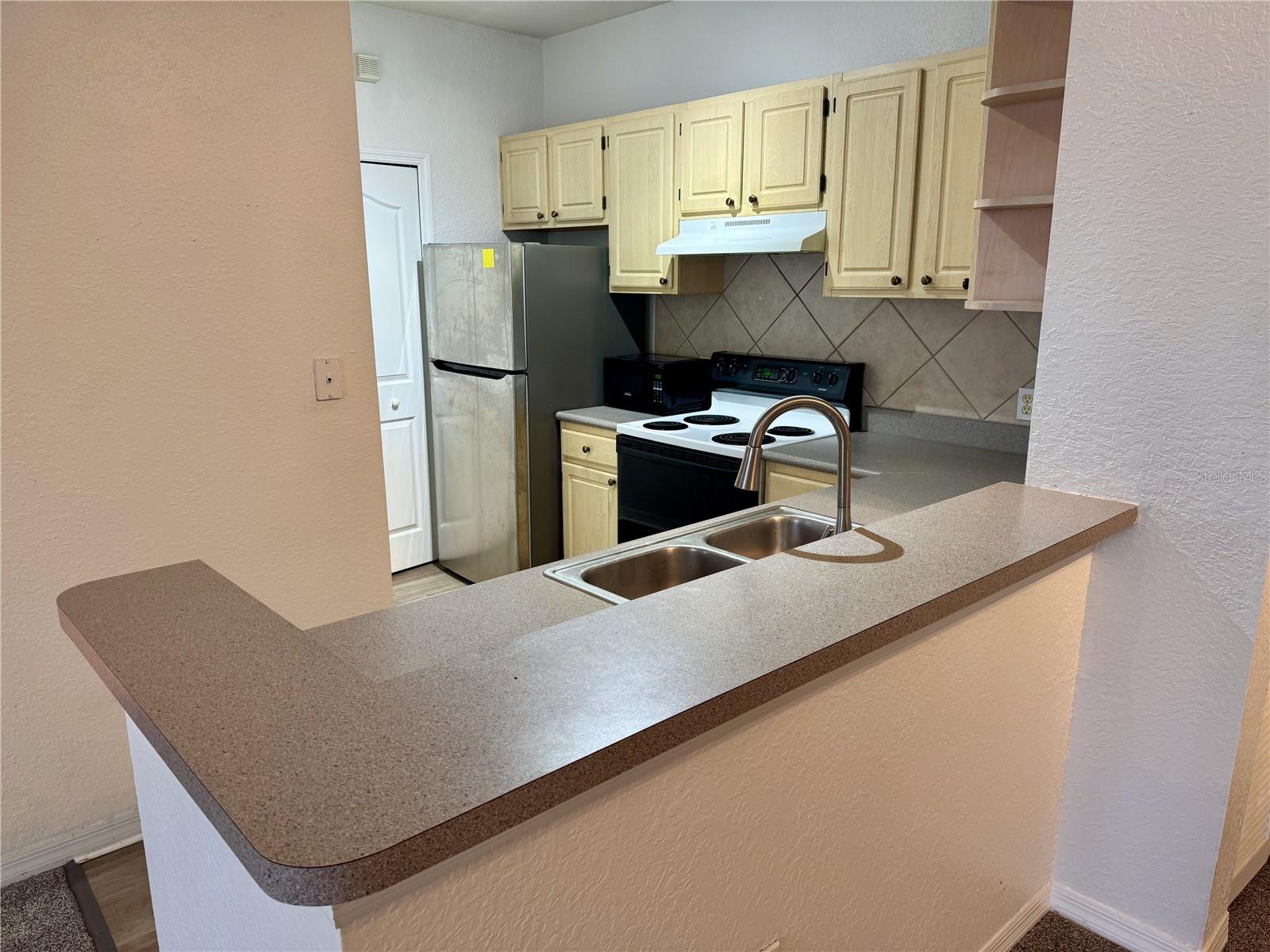 VISCONTI EAST - Residential Lease