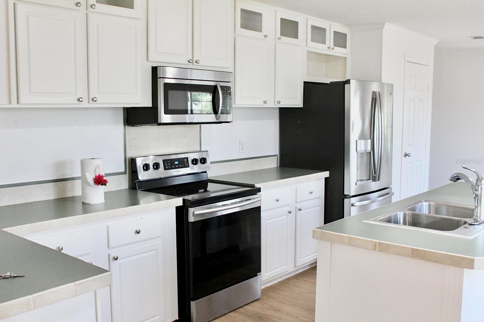 BELLEVIEW HILLS STATES - Residential