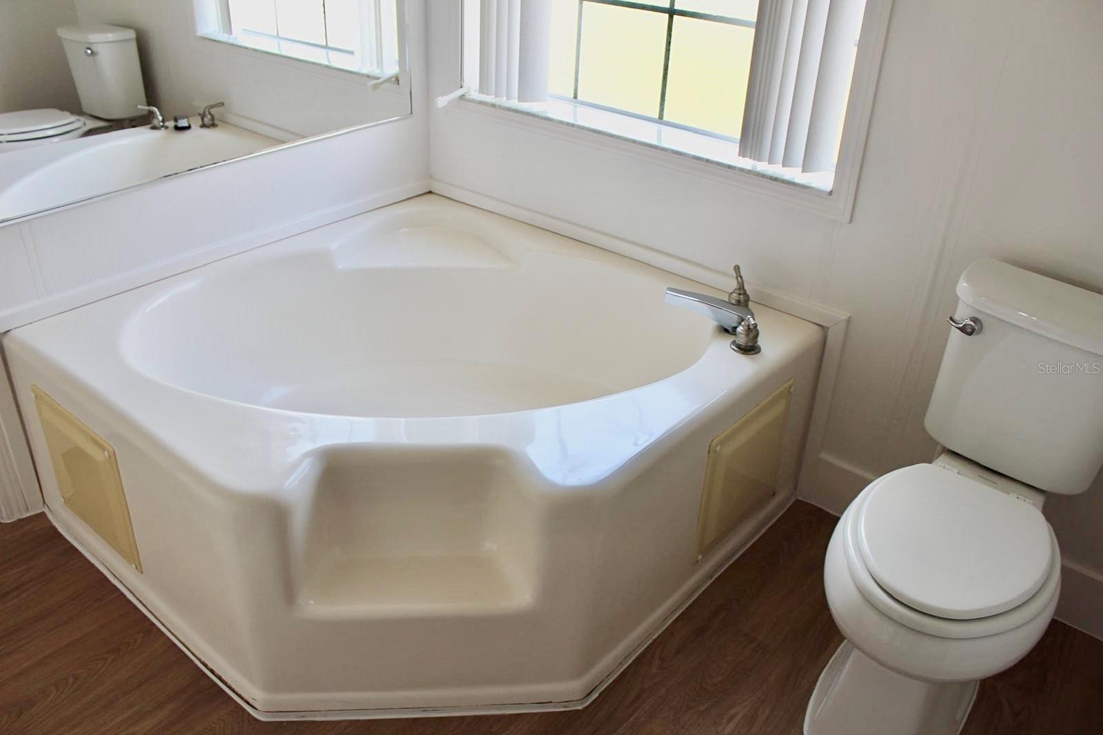 BELLEVIEW HILLS STATES - Residential