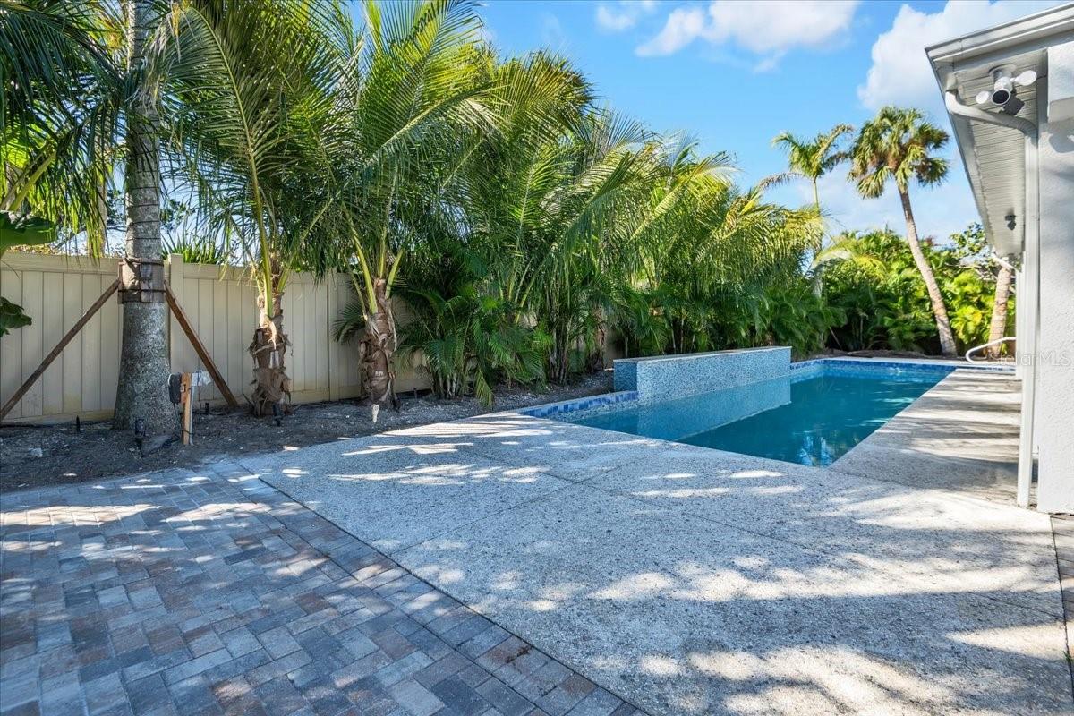 SIESTA ISLES - Residential