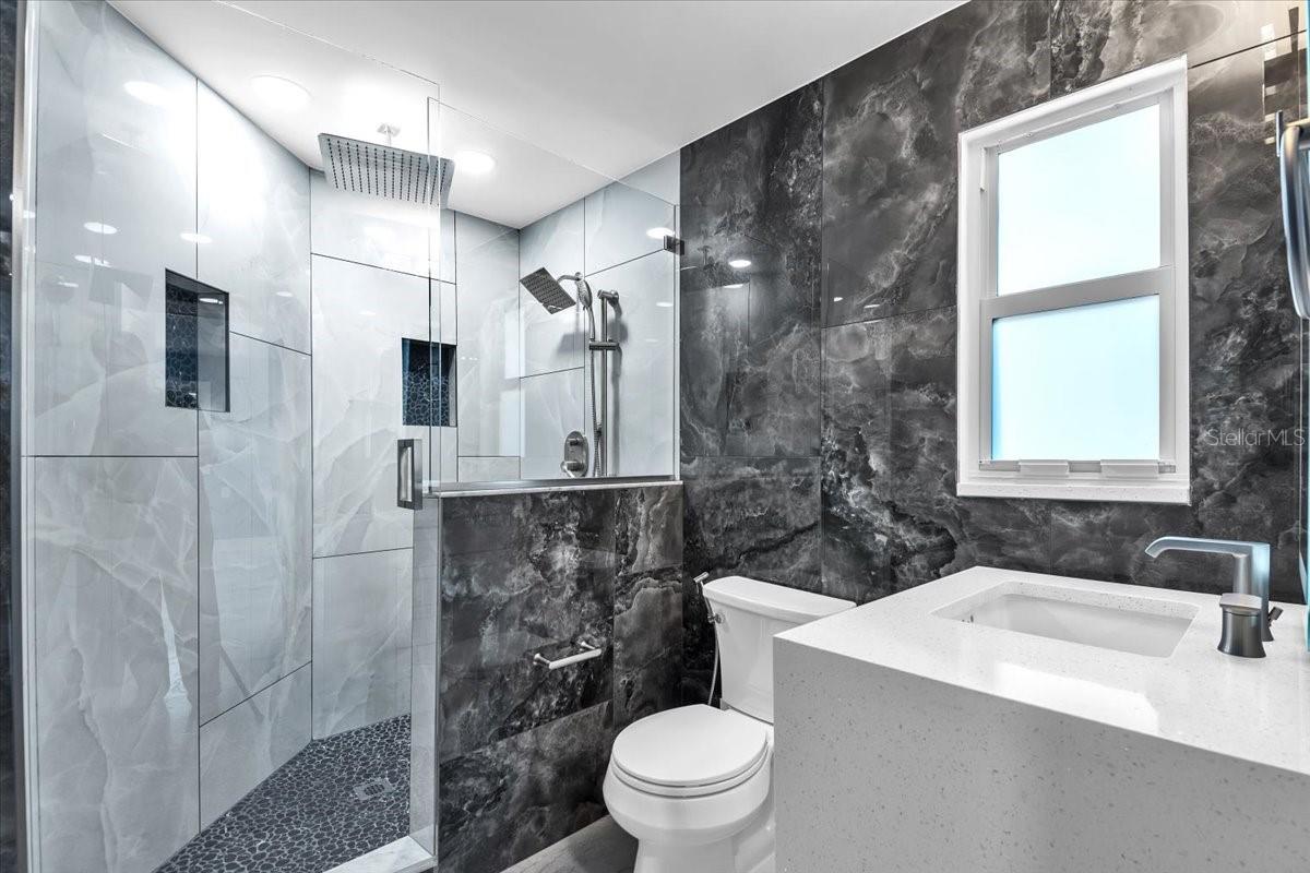 SIESTA ISLES - Residential