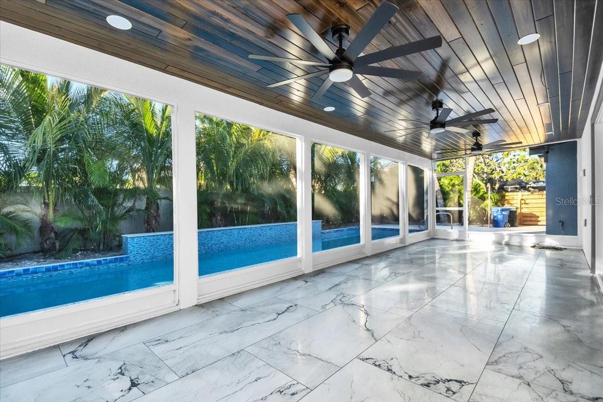 SIESTA ISLES - Residential