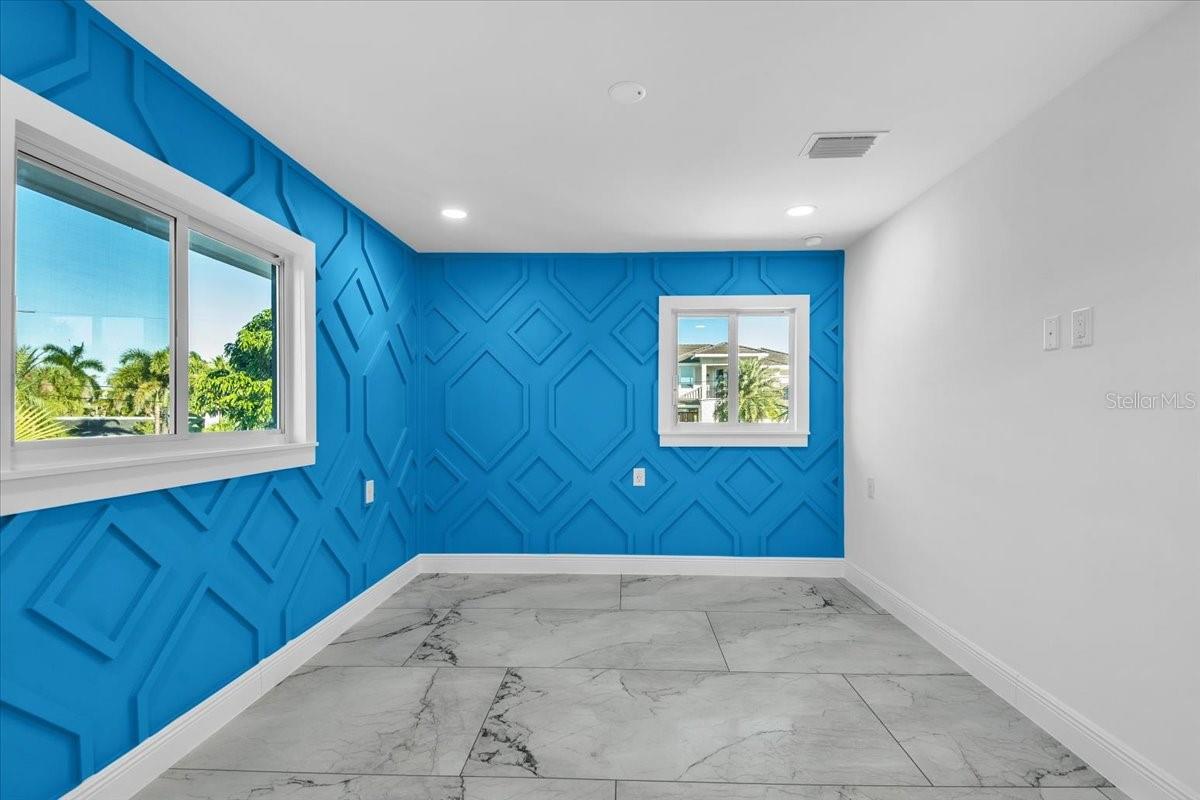 SIESTA ISLES - Residential