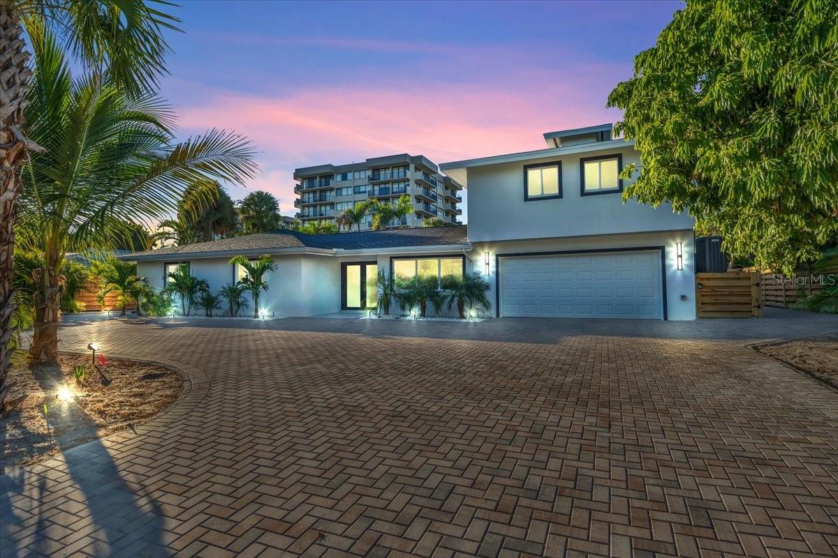 5624 CAPE LEYTE DRIVE