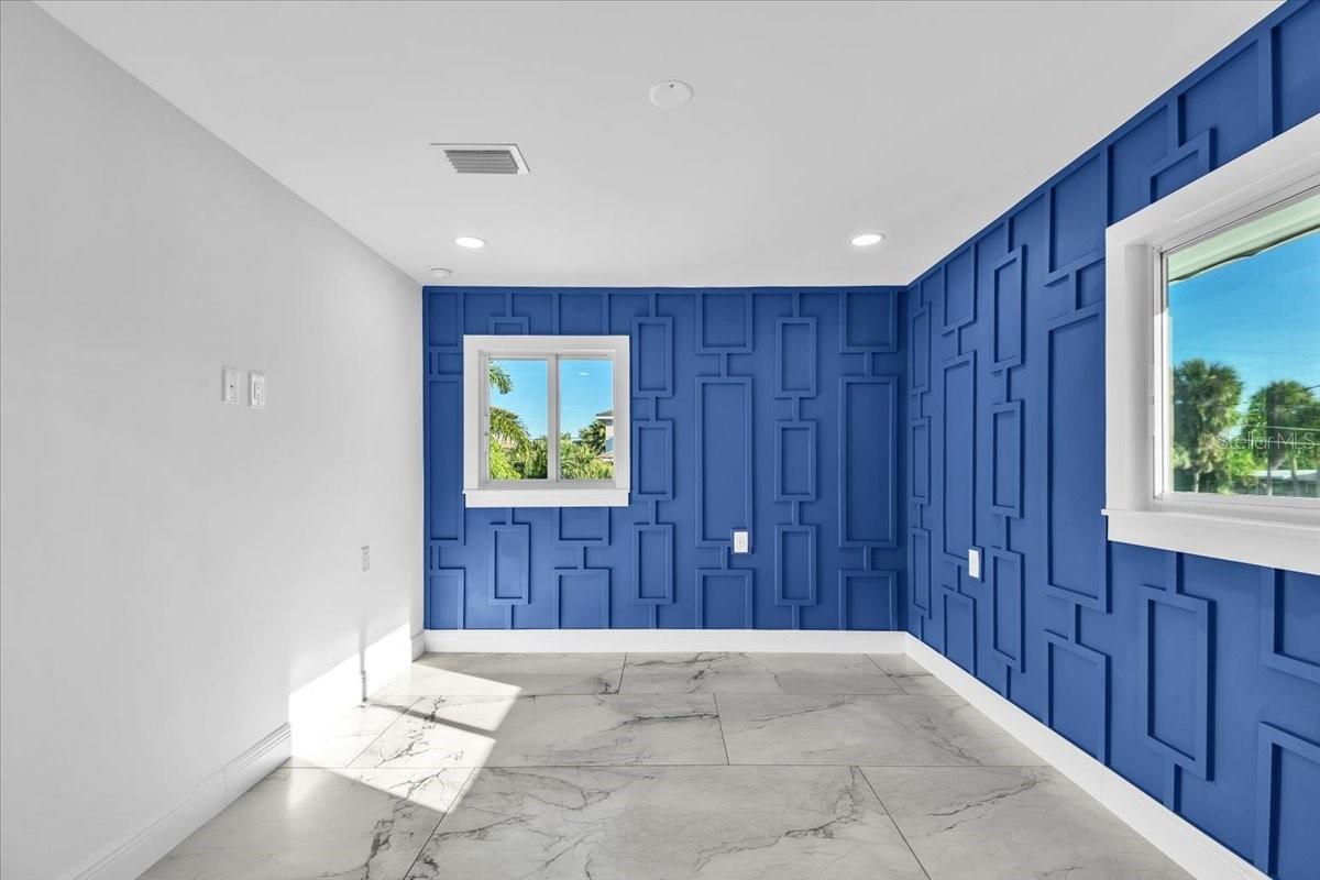 SIESTA ISLES - Residential