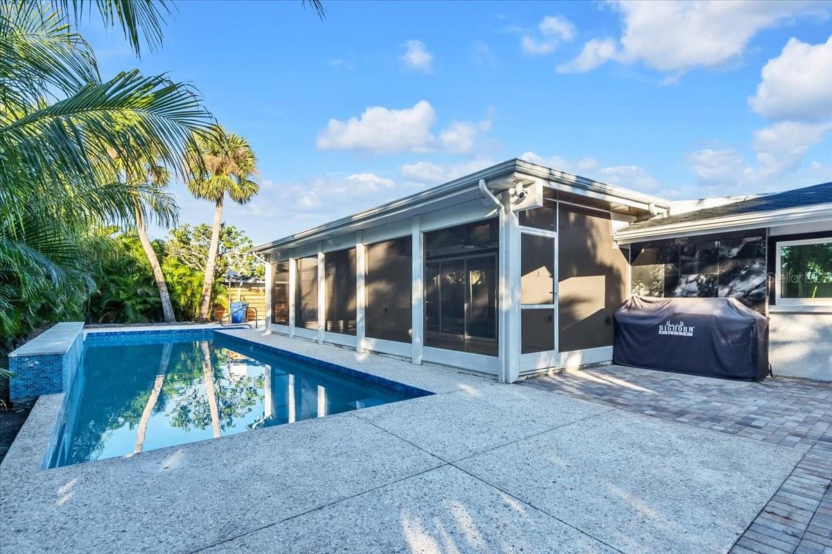 SIESTA ISLES - Residential