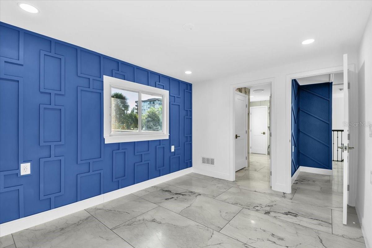 SIESTA ISLES - Residential