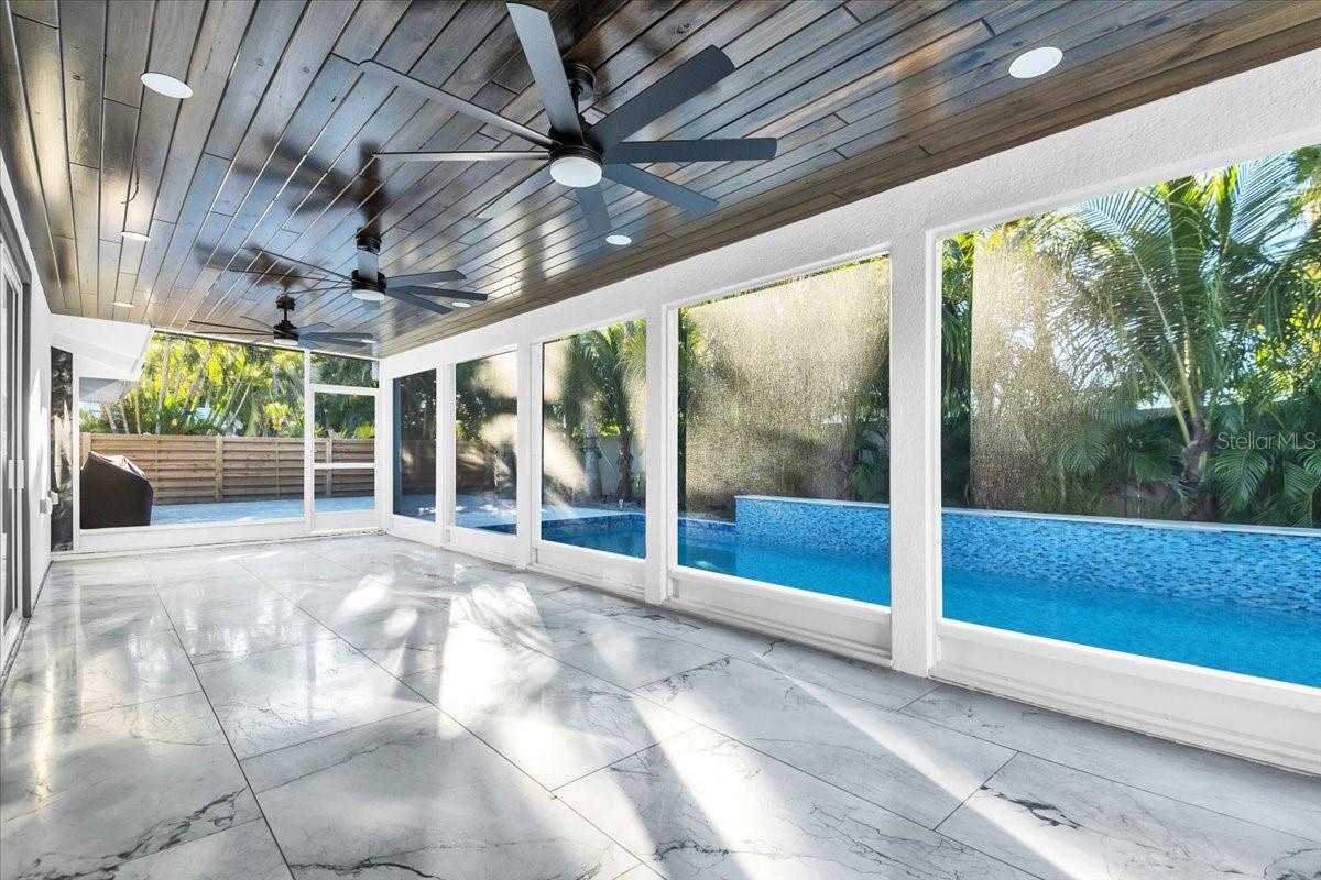 SIESTA ISLES - Residential