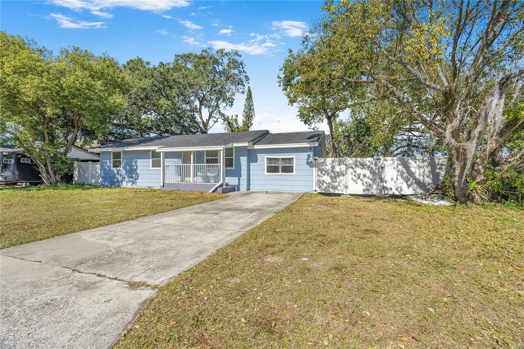 Photo of 1237 Marygon Street, Kissimmee, FL 34744 (MLS # S5142677)