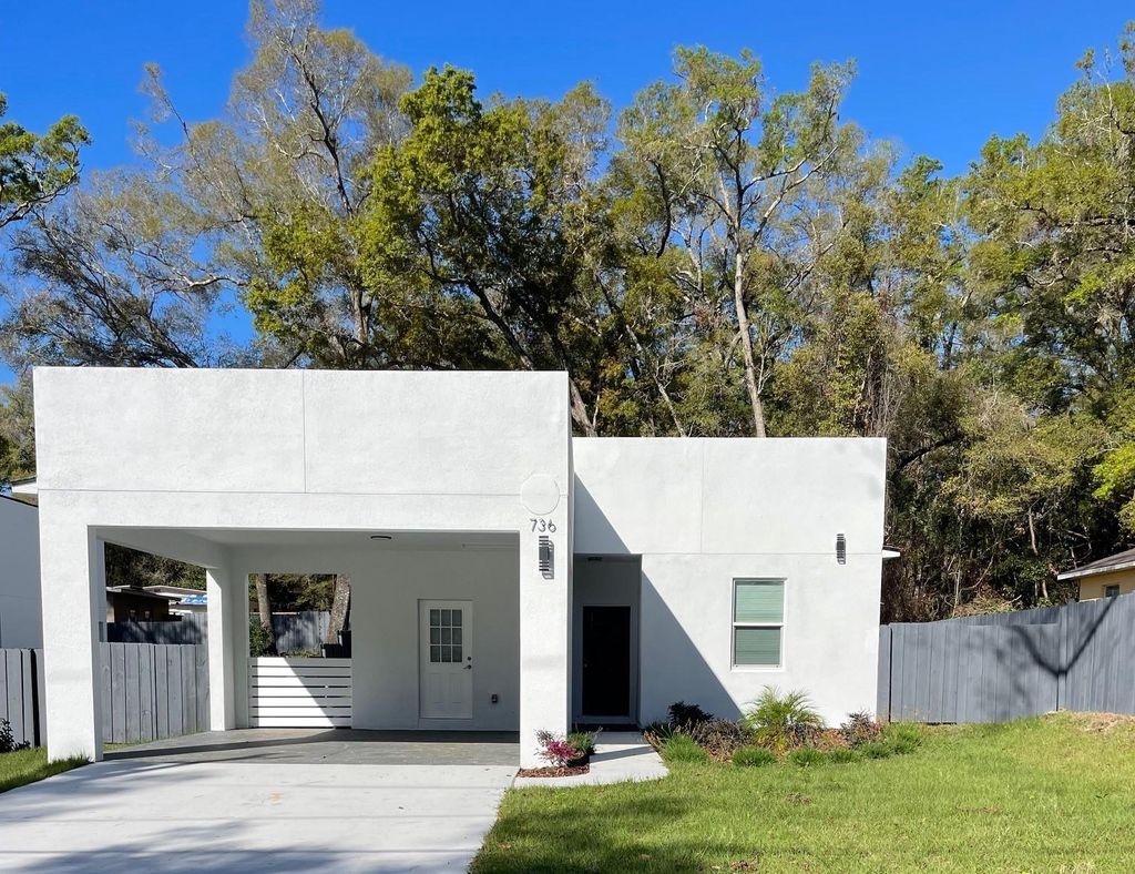 Photo of 736 S Stone Street, Deland, FL 32720 (MLS # V4946740)