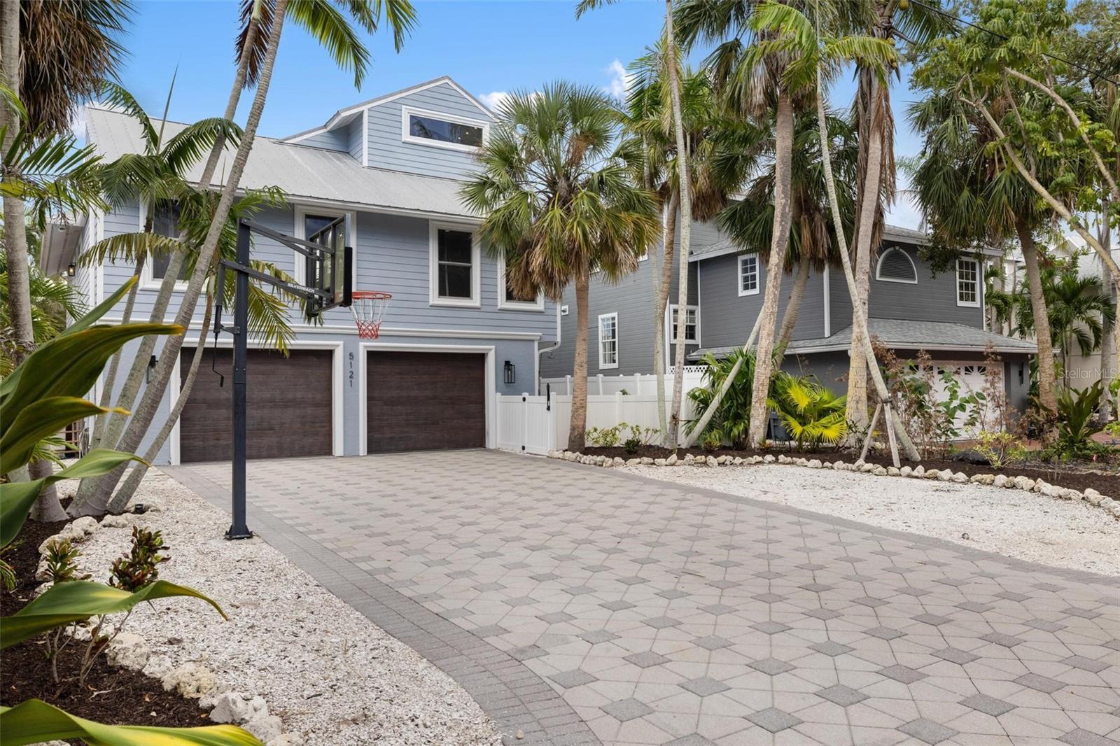 5121 OXFORD DRIVE