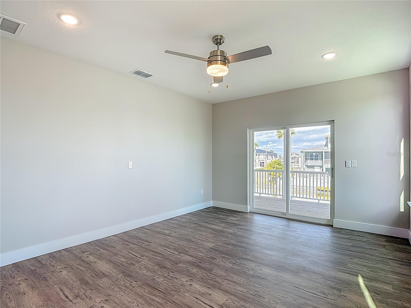 HERNANDO BEACH - Residential