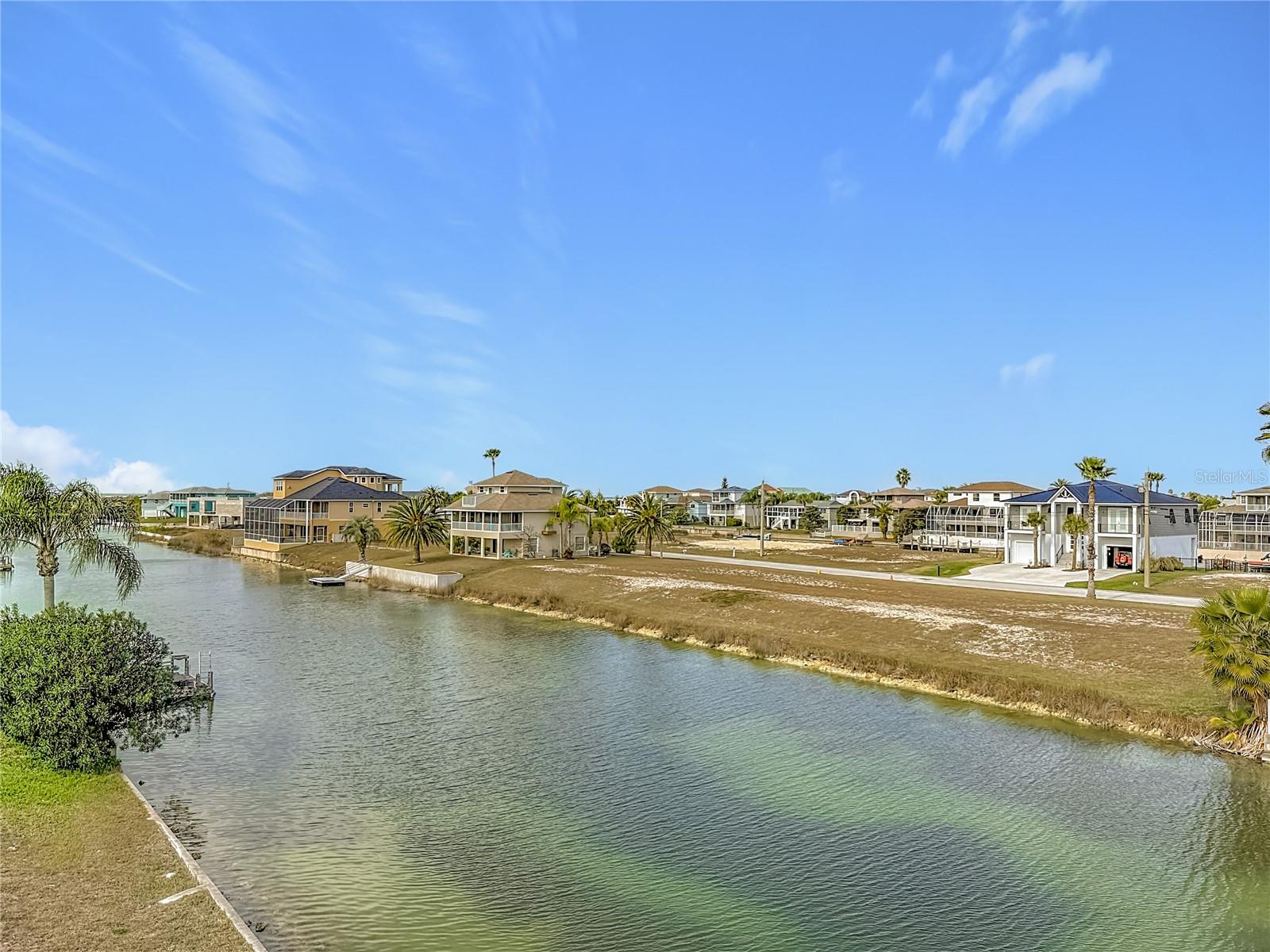 HERNANDO BEACH - Residential