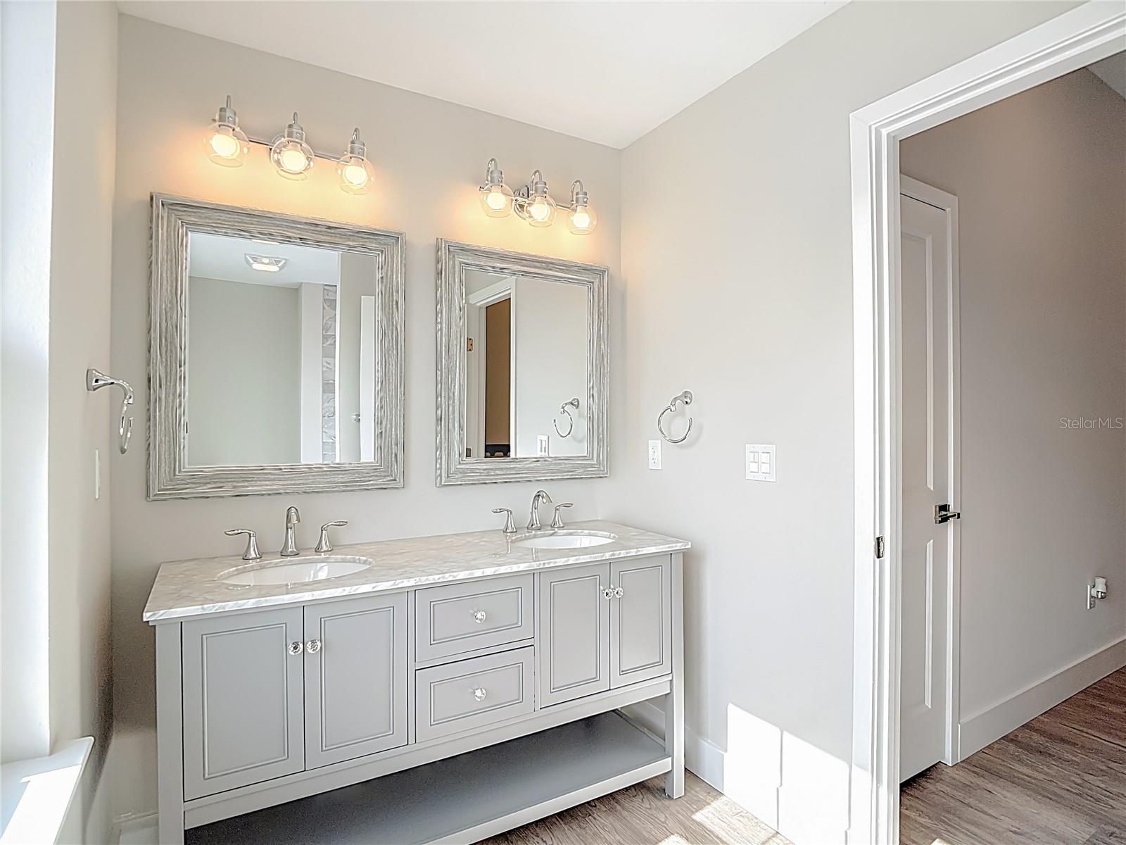 HERNANDO BEACH - Residential