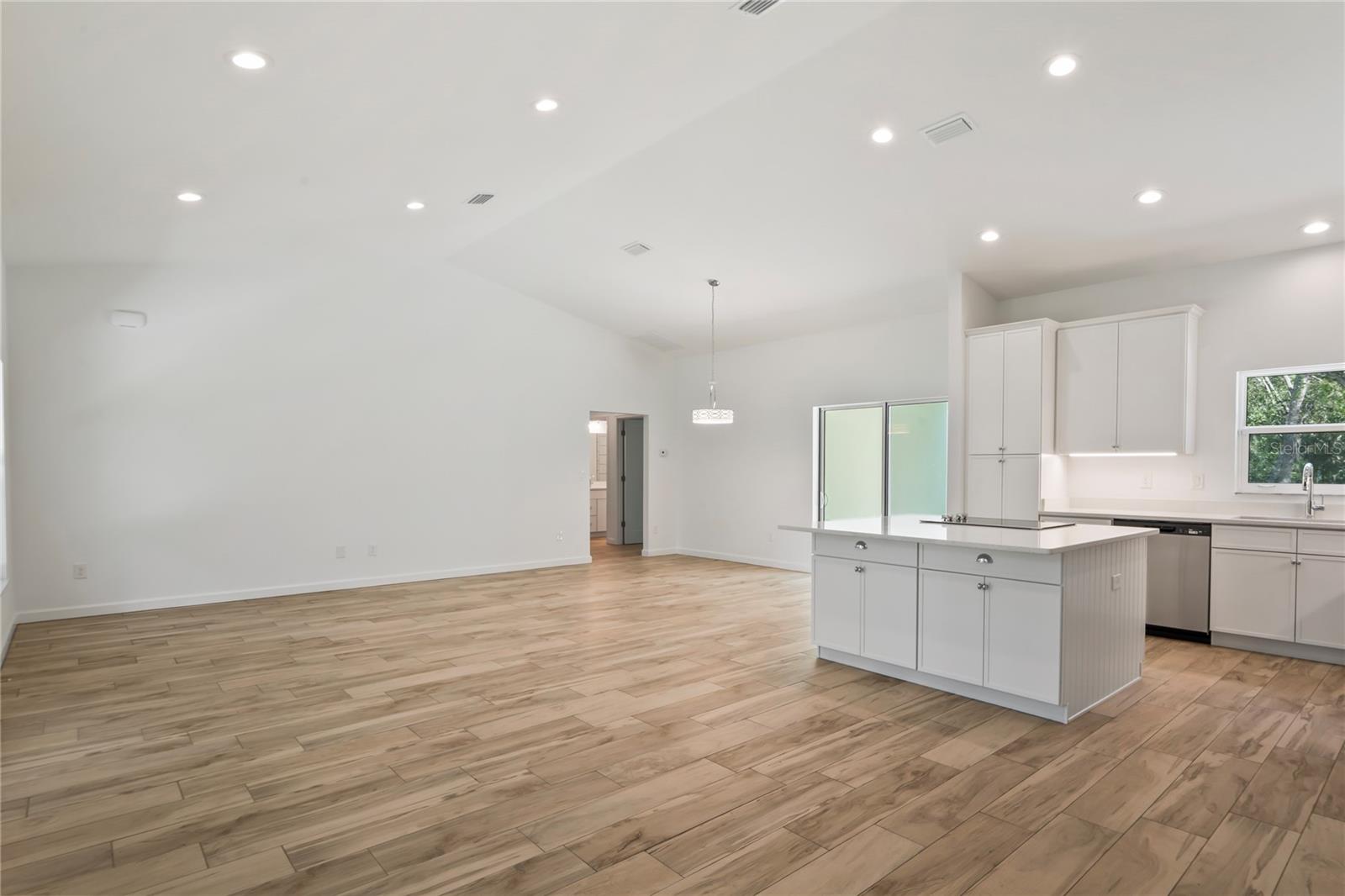 CITRUS HILLS 1ST ADD - Residential