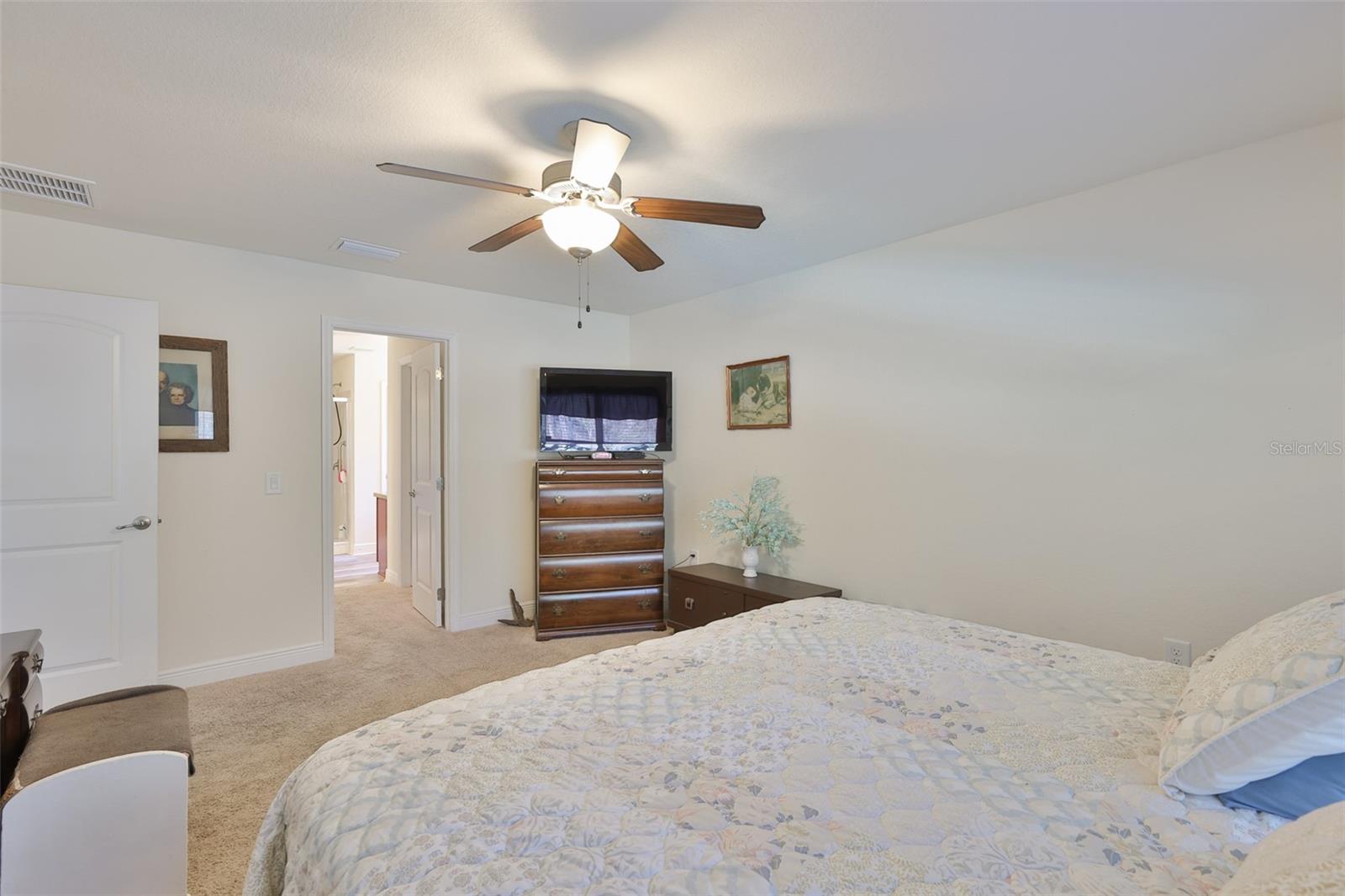 ROYAL HIGHLANDS - Residential