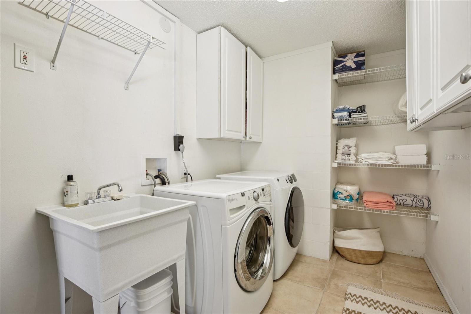 BAY ISLES - Residential Lease