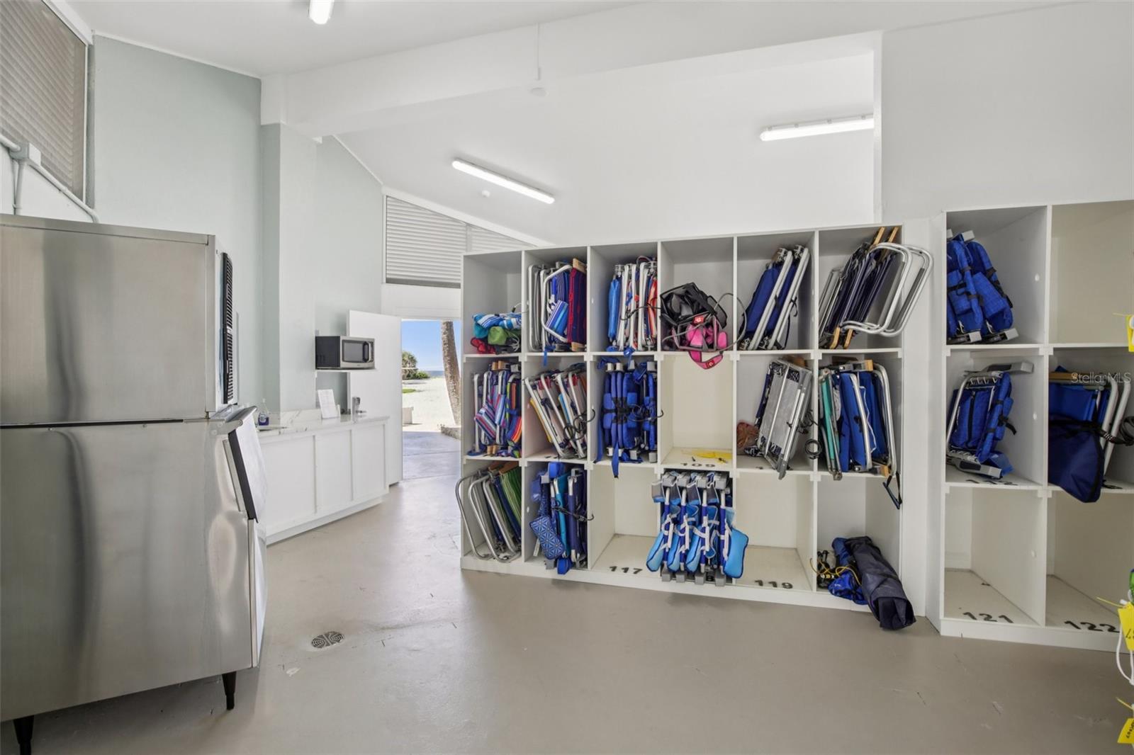 BAY ISLES - Residential Lease