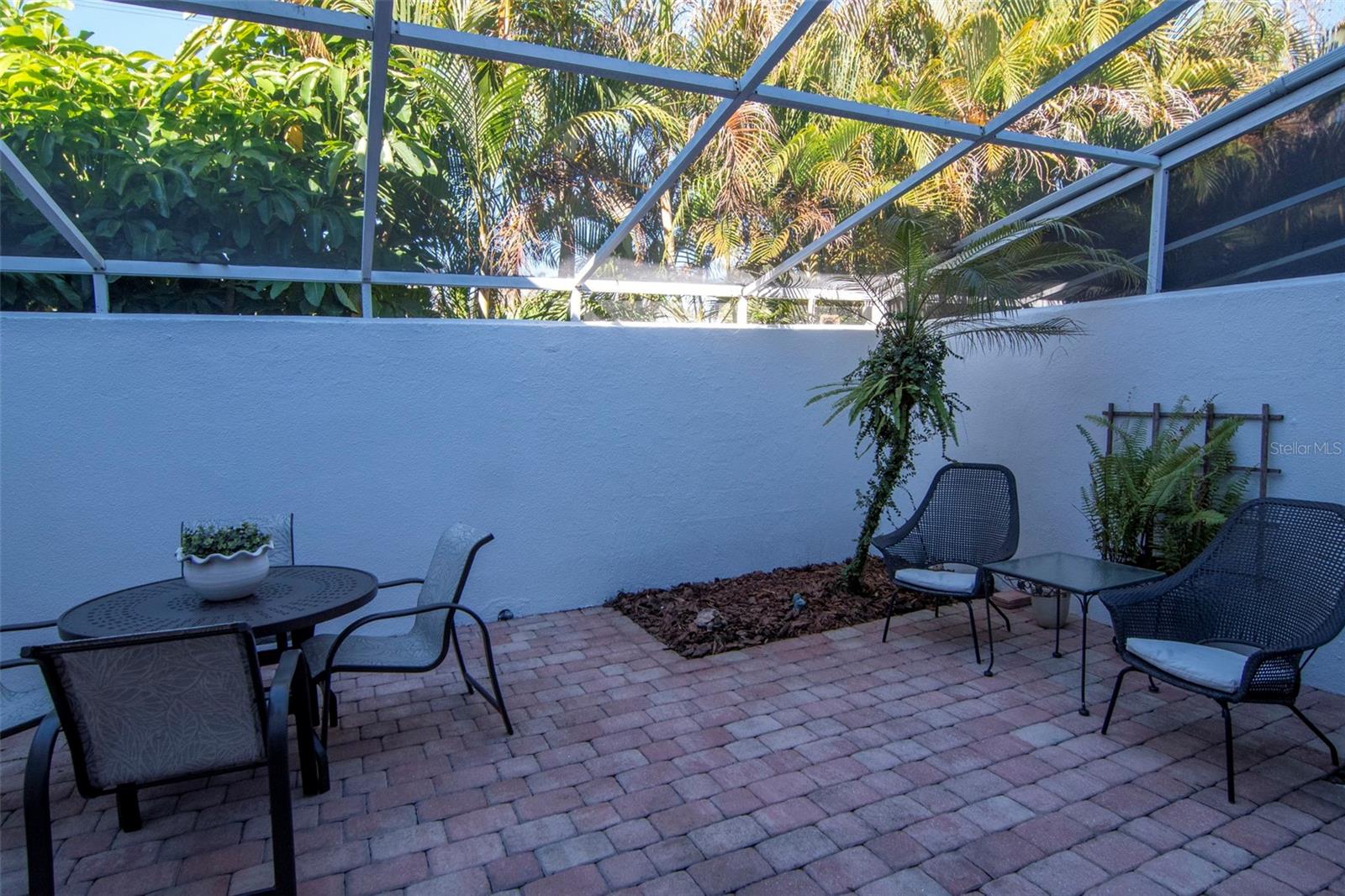 COURTYARDS OF TAMPA A CONDOMIN - Residential