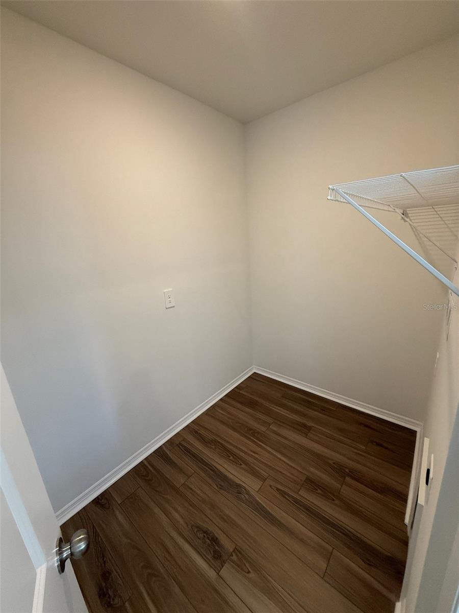 BROADLEAF - Residential