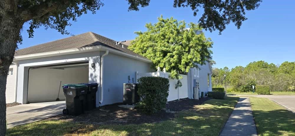 AVALON PARK VILLAGE 03 47/96 - Residential Lease