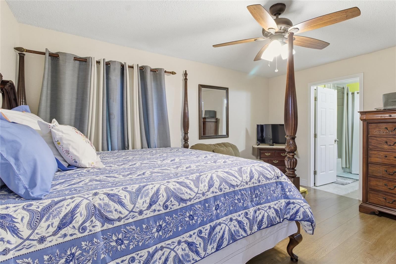 EAGLE POINT - Residential