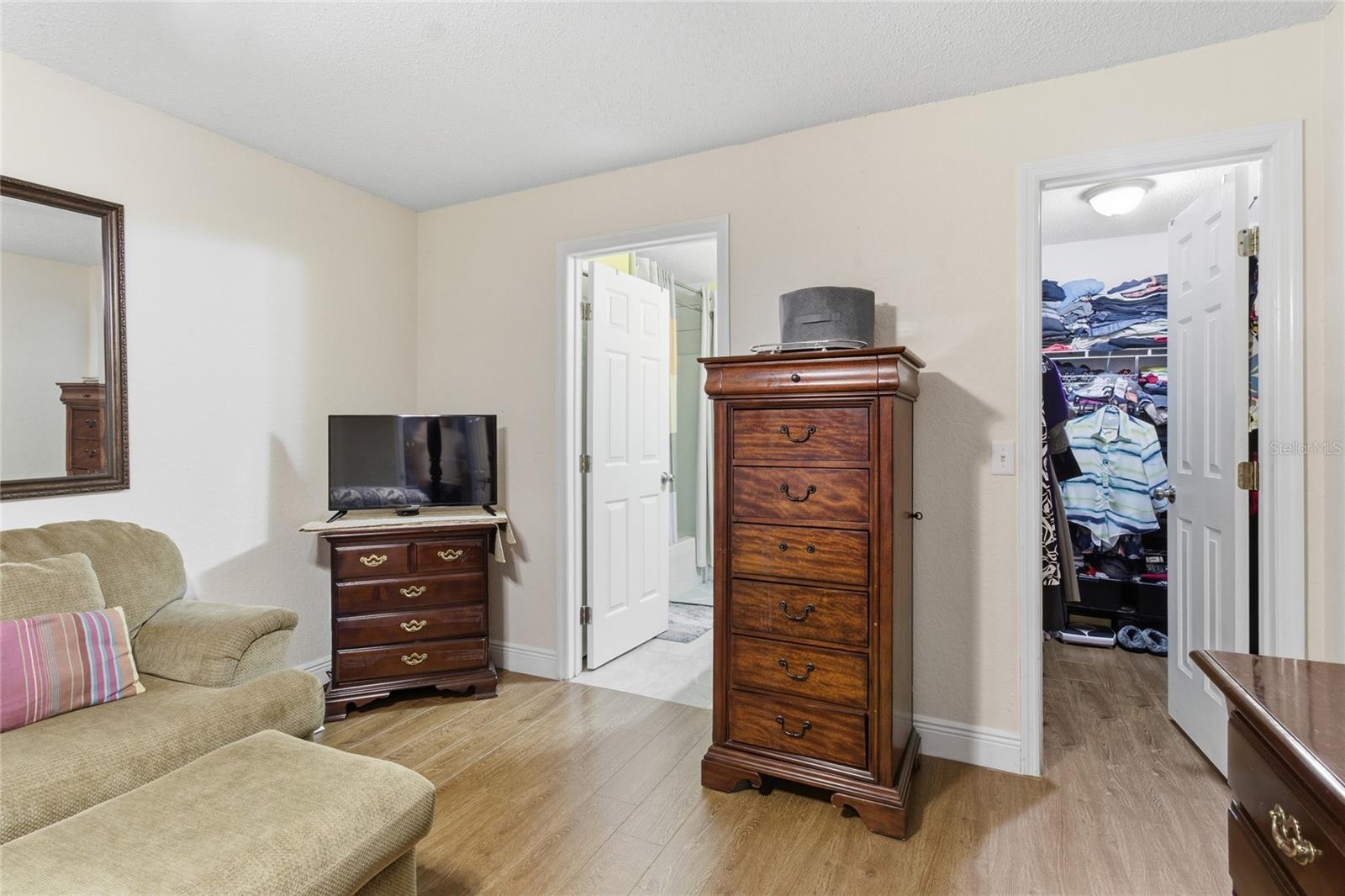 EAGLE POINT - Residential