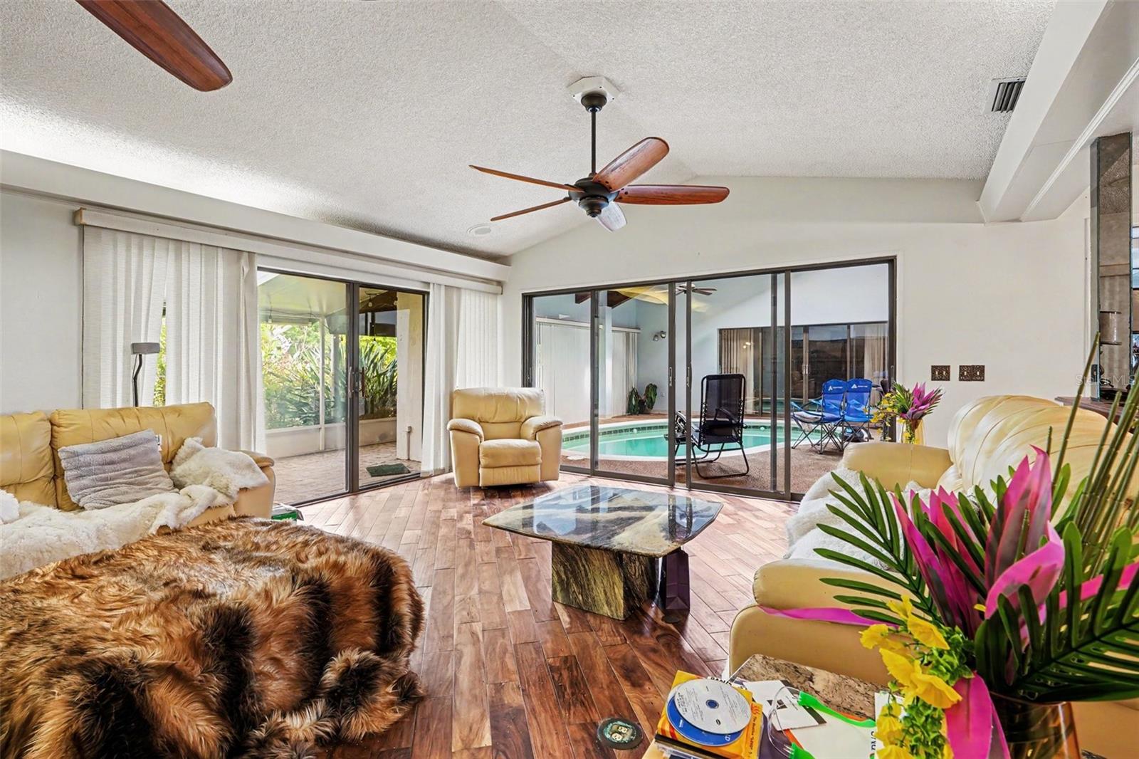 6141 PALMETTO DRIVE