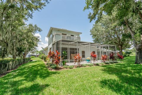 A home in TAVARES