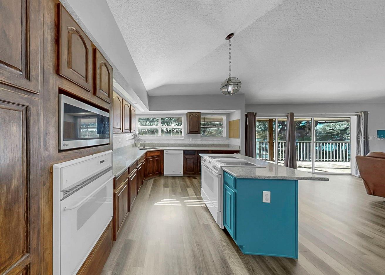 UNPLATTED - Residential