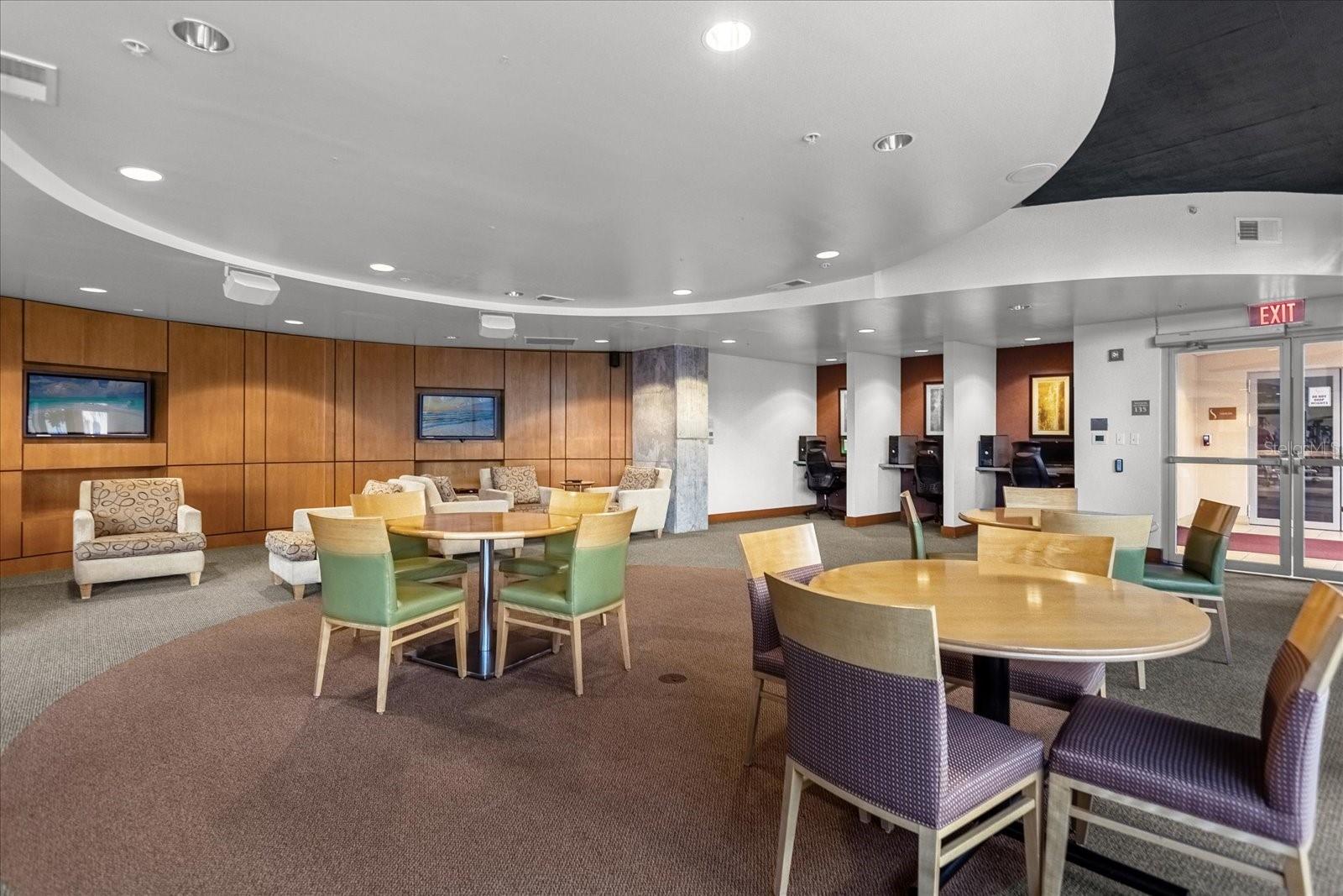 SOLAIRE/PLAZA CONDO - Residential