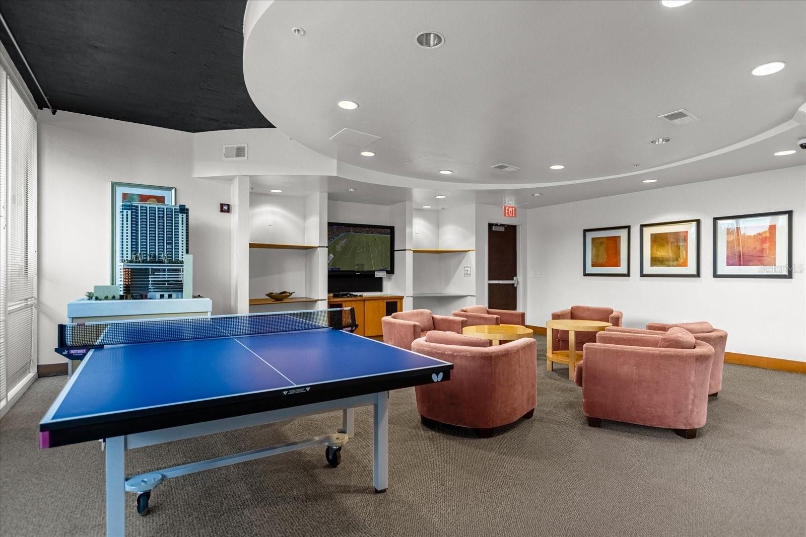 SOLAIRE/PLAZA CONDO - Residential