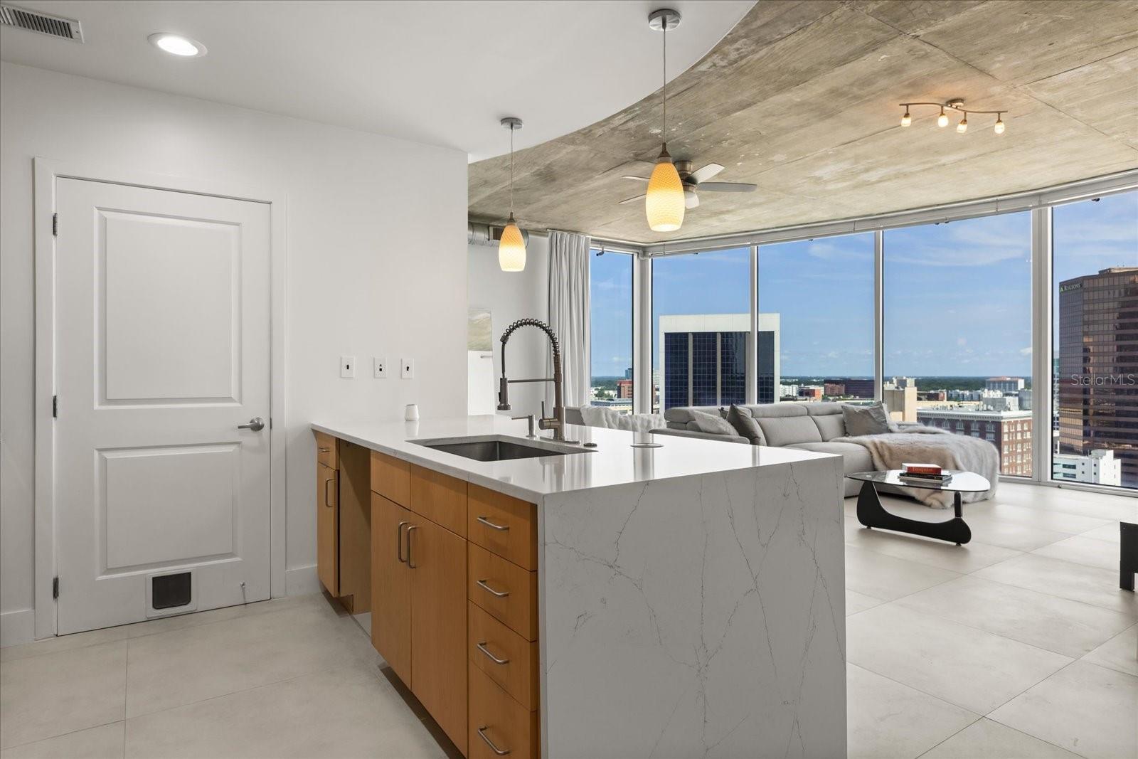 SOLAIRE/PLAZA CONDO - Residential