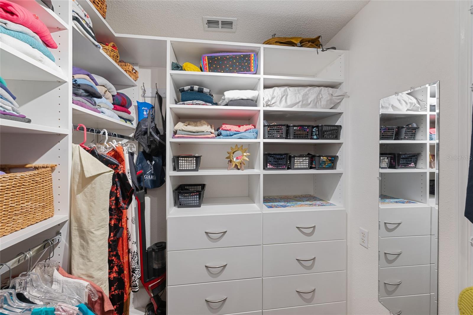 THE LINKS - Residential