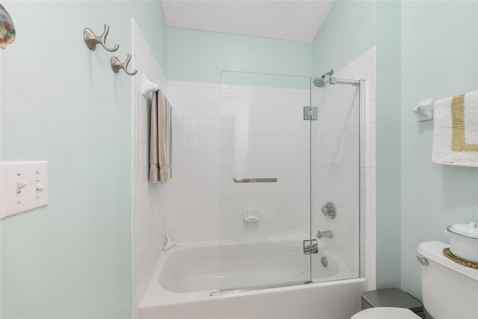 THE LINKS - Residential