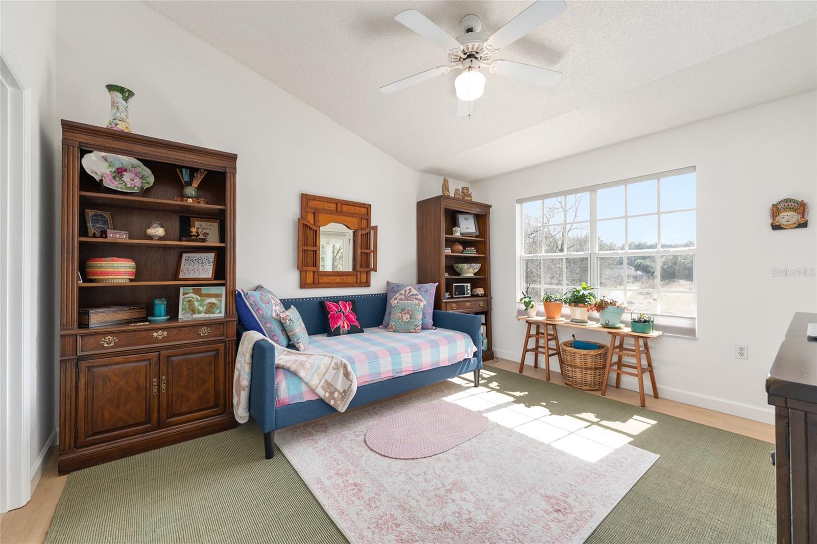 THE LINKS - Residential