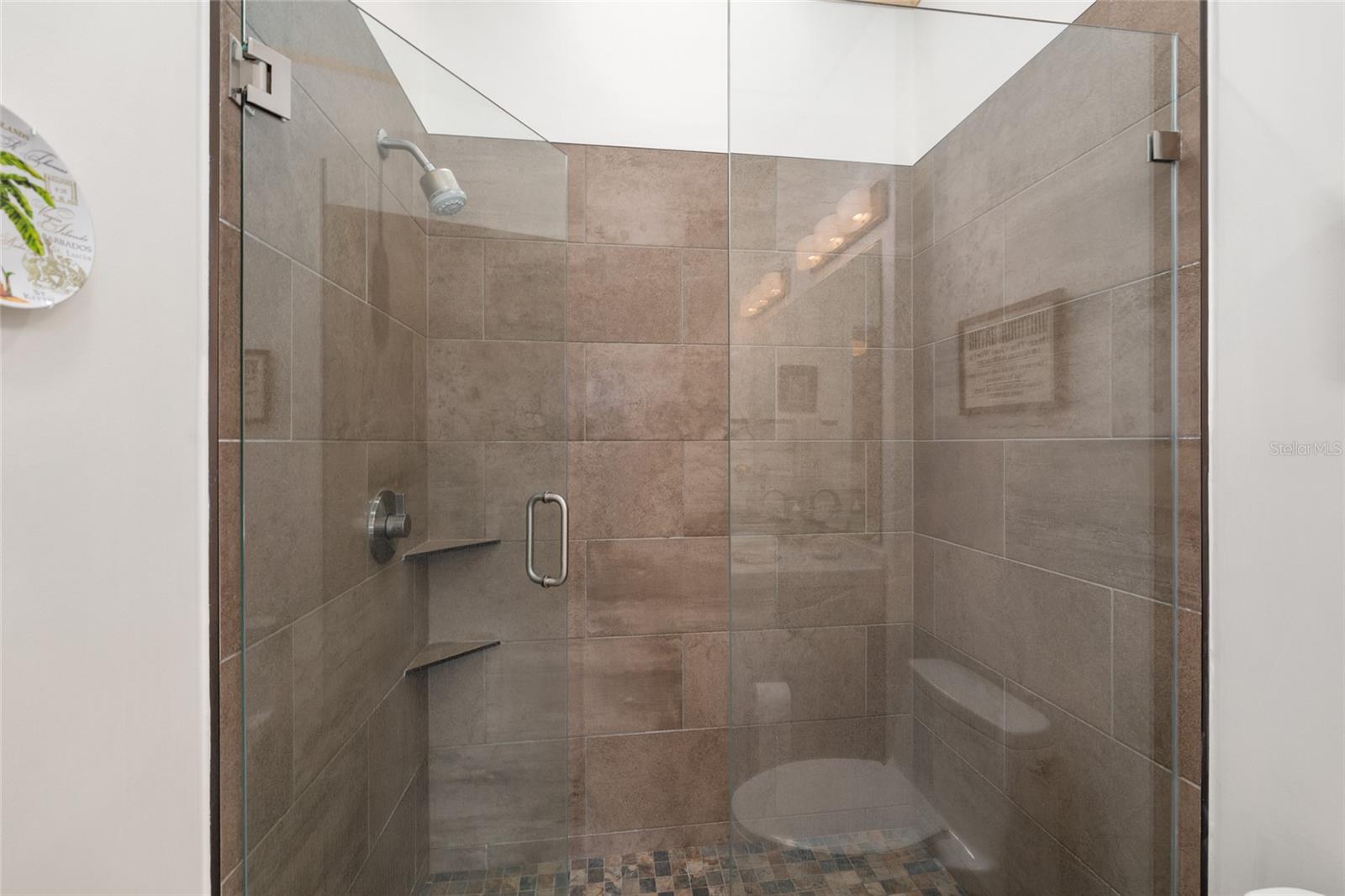 THE LINKS - Residential