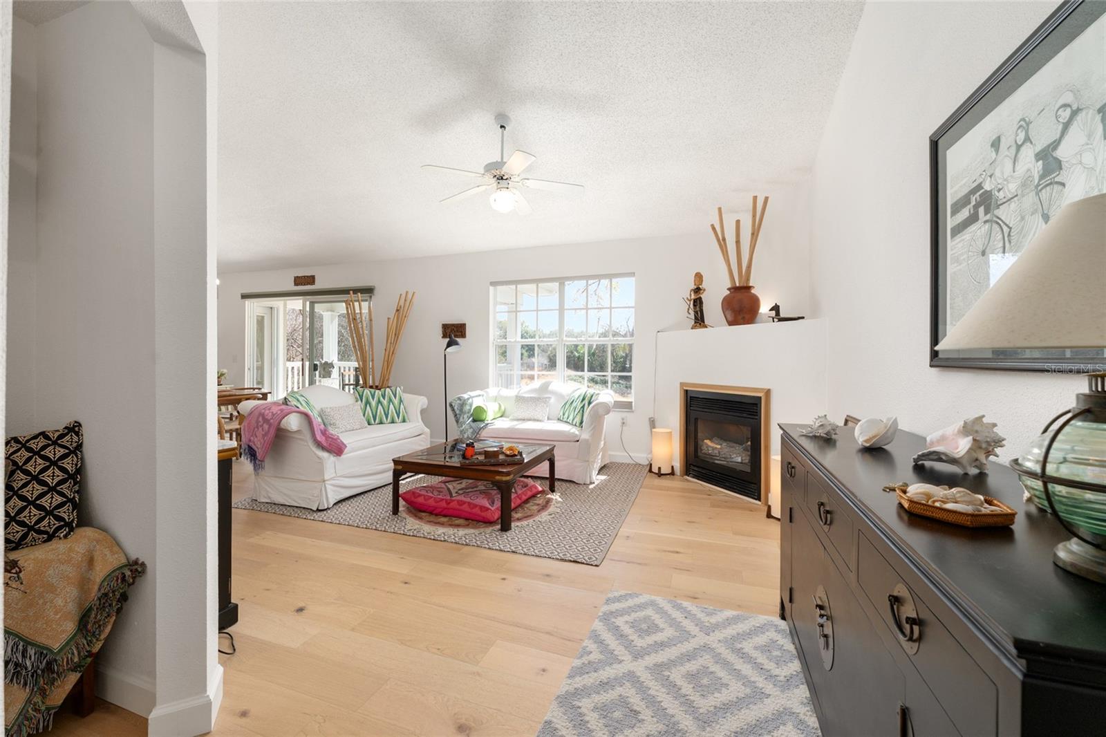 THE LINKS - Residential